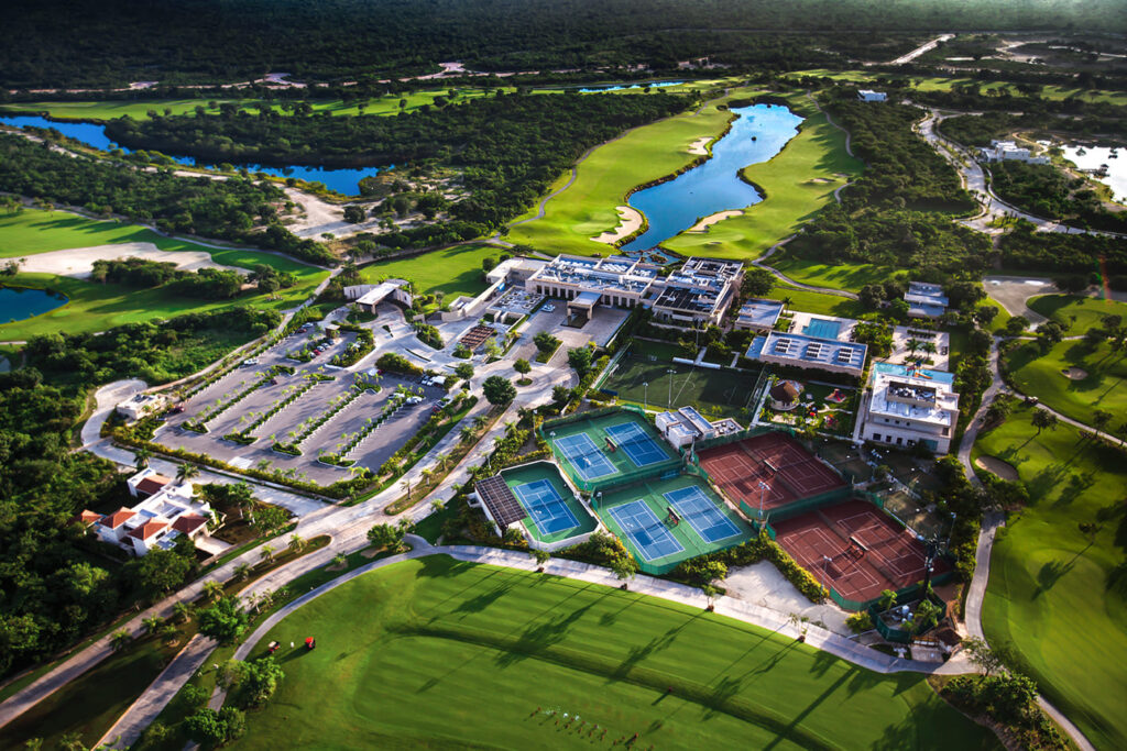 YCC - Casa Club (1)